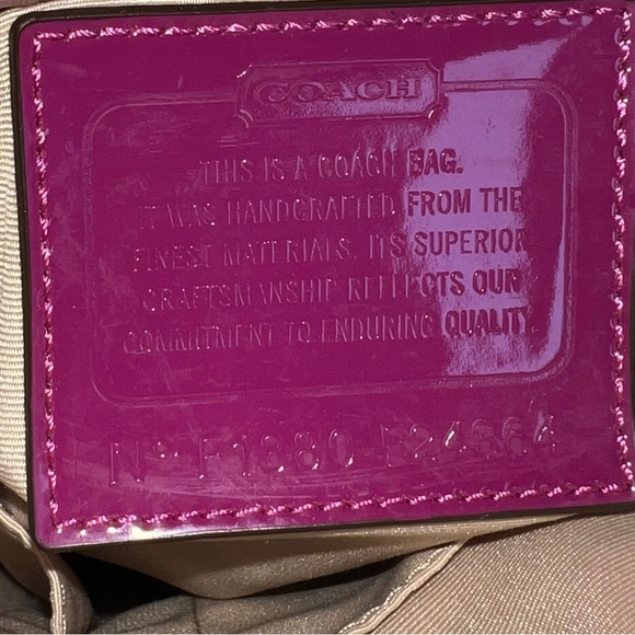 Coach Signature Print Satchel F24364 in khaki silver passion berry Y2K vintage - Picture 8 of 8